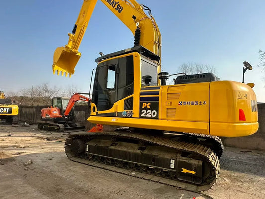 JUE QI Global Shipment: High-Quality Komatsu PC220 Delivered to Dubai, UAE