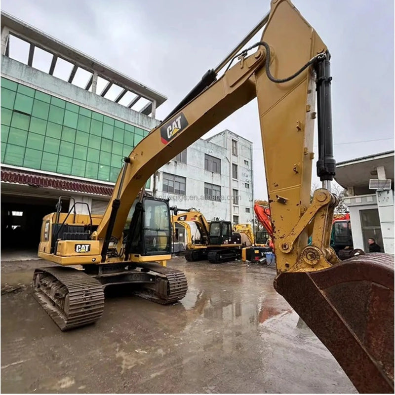 Cat 320 GC Excavator Bucket and Boom