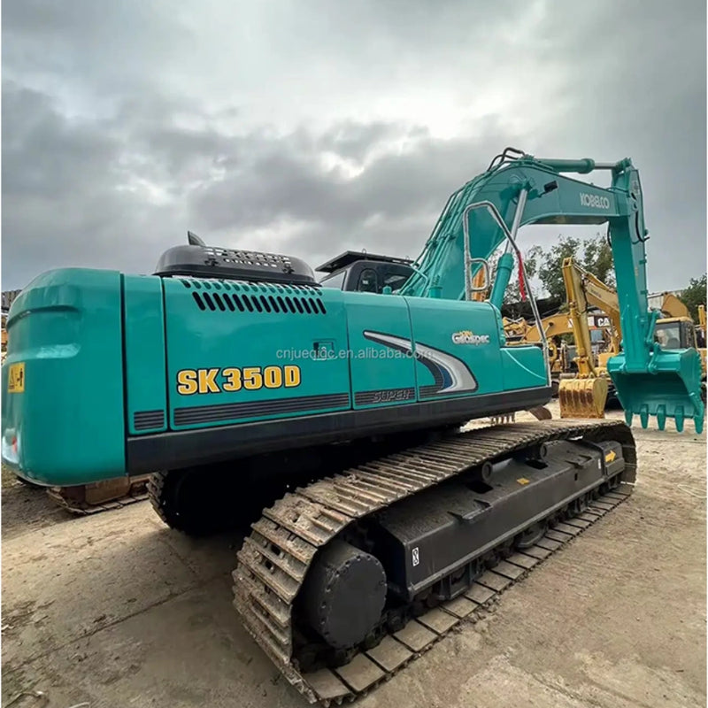 Kobelco SK350 Rear Counterweight Close View