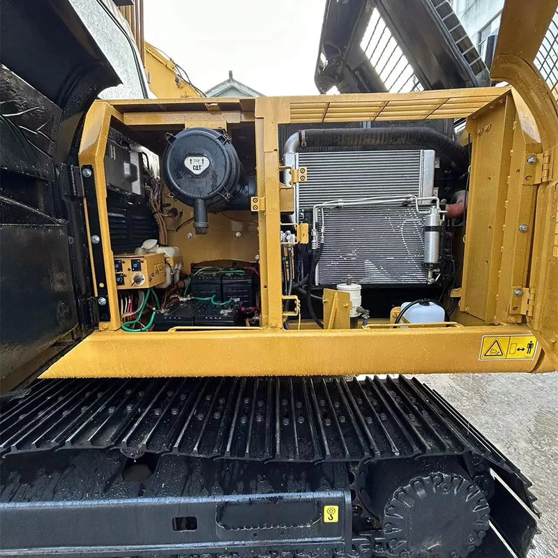 Cat 320D Engine Compartment