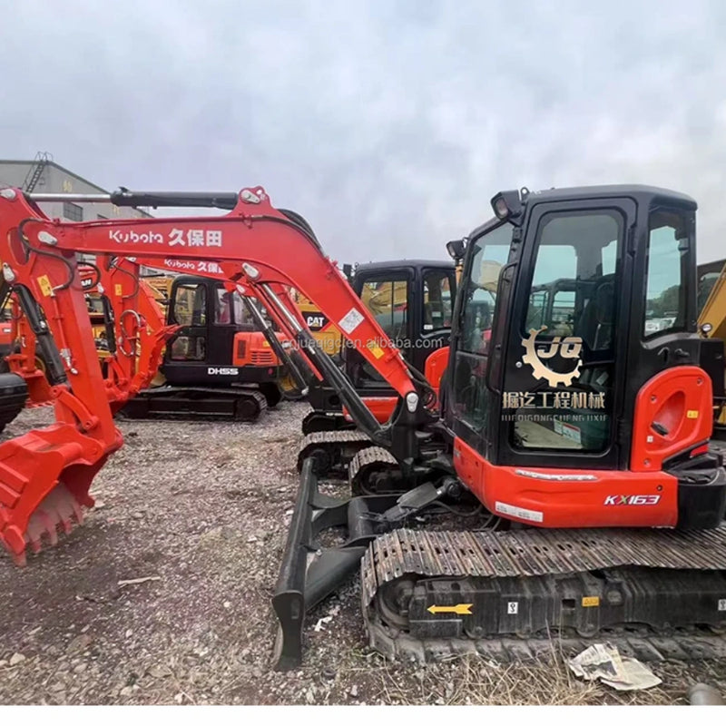Kubota KX163-5 Zero-Tail Compact Excavator Side View