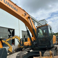 Hyundai 220-9S Excavator Bucket and Boom Arm