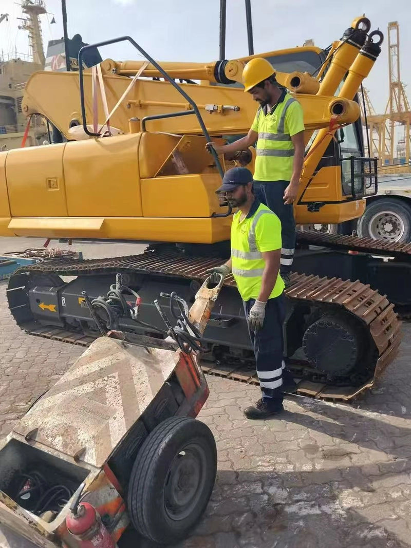 JUE QI Global Export: Premium Komatsu PC220 Shipped to Dubai, UAE